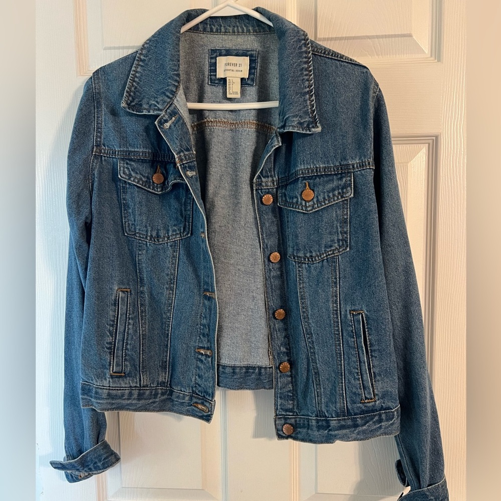 Forever 21 Classic Blue Denim Jacket - Size Large